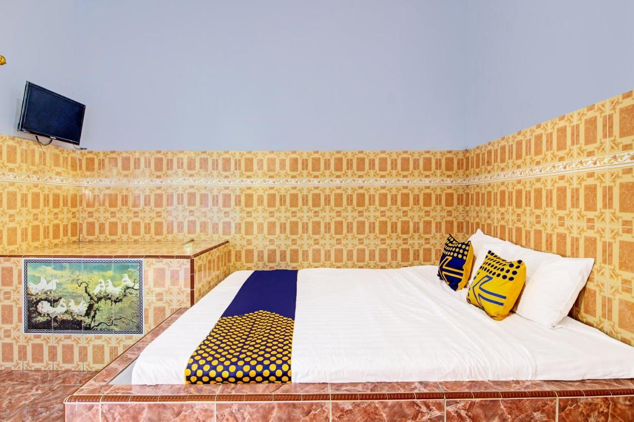 Spot On 91694 Hotel Rama Chandra Temanggung Εξωτερικό φωτογραφία