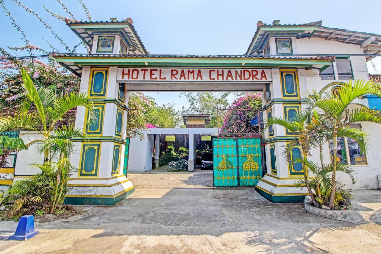 Spot On 91694 Hotel Rama Chandra Temanggung Εξωτερικό φωτογραφία