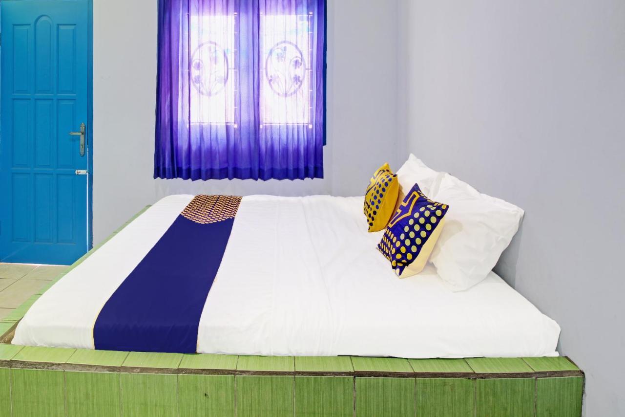 Spot On 91694 Hotel Rama Chandra Temanggung Εξωτερικό φωτογραφία