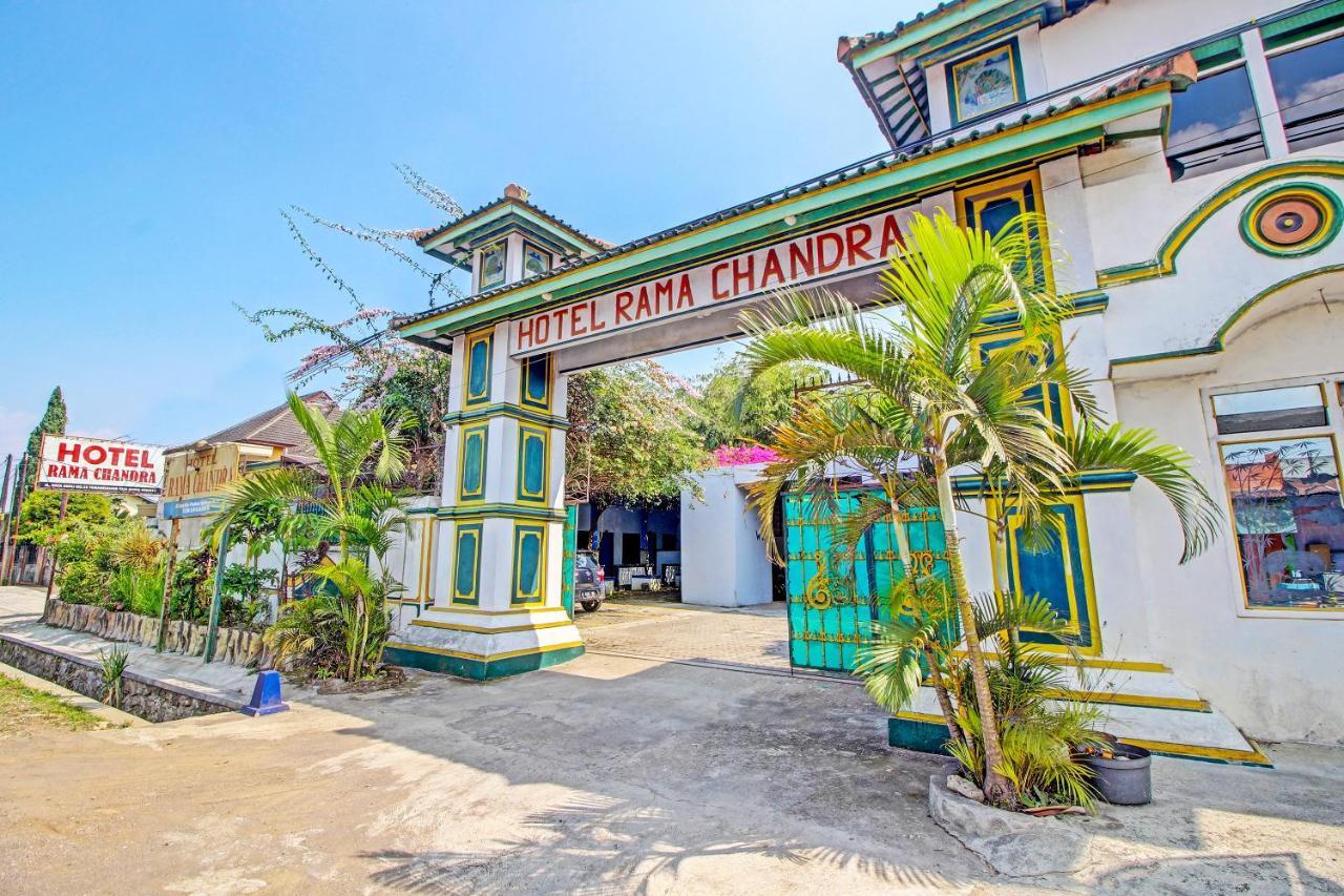 Spot On 91694 Hotel Rama Chandra Temanggung Εξωτερικό φωτογραφία